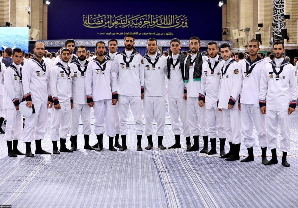 ناوگروه ۸۶ و دور دنیا در ۲۳۲ روز +فیلم