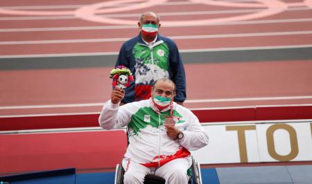 سه ایرانی بر روی سکوی اهدای مدال + فیلم