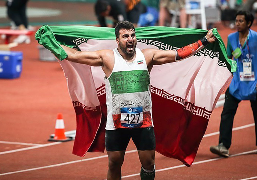 احسان حدادی رسما خداحافظی کرد + فیلم