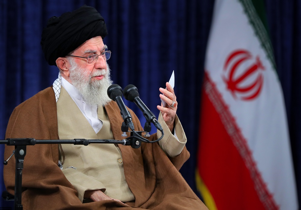 تشکیل پایگاه فکری تهاجمی را از علامه طباطبائی یاد بگیریم + فیلم