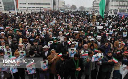 راهپیمایی  بیش از صدهزار نفر در مشهد + فیلم