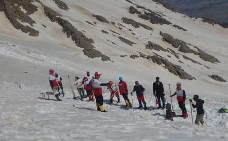 ۵ کوهنورد در بهمن اشترانکوه مفقود شدند
