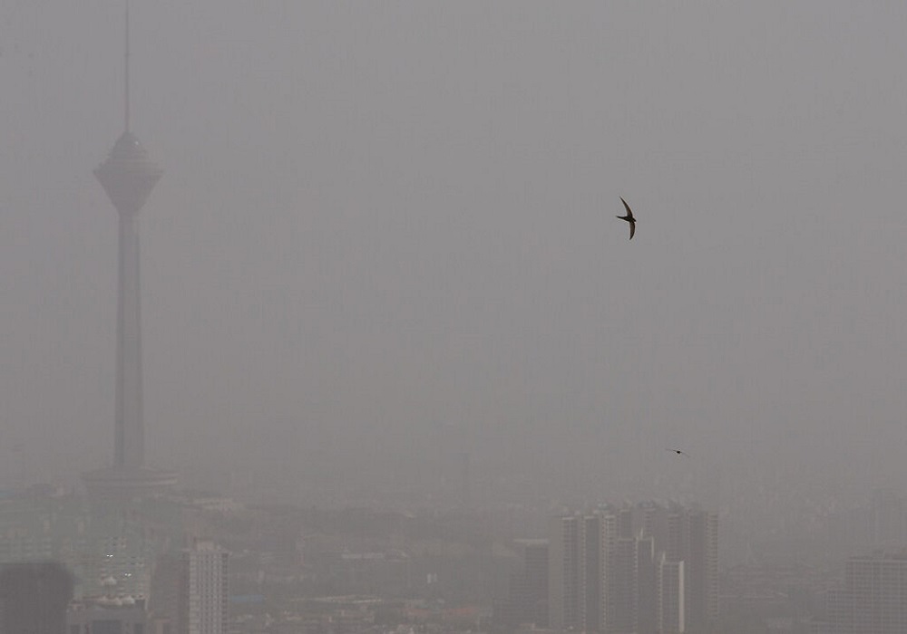 هوای آلوده مدارس ابتدایی و متوسطه اول تهران را غیرحضوری کرد