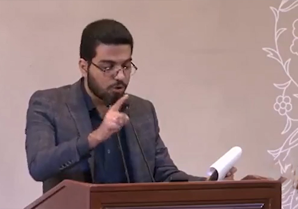 روز دانشجو/ یک دانشجو به رئیسی: هم چوب را خوردید و هم پیاز را + فیلم