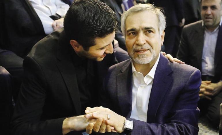 پشتش گرم نیست!