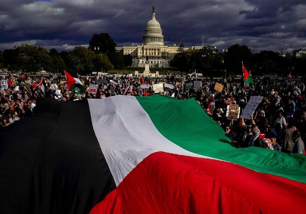 اعتراضات حامیان فلسطین یک جلسه را به تعطیلی کشاند + فیلم