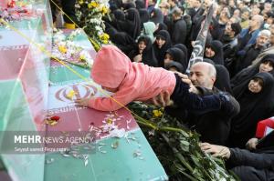 قاب‌هایی از  تشییع ۱۱۰ شهید گمنام در تهران + تصاویر