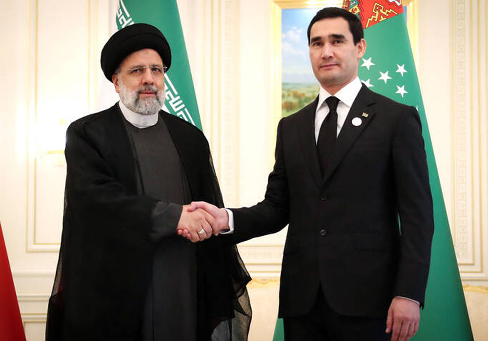 رئیسی  با رئیس جمهور ترکمنستان گفت‌و‌گو کرد