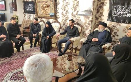 رئیس جمهور به دیدار خانواده شهید «سید رضی» رفت + عکس