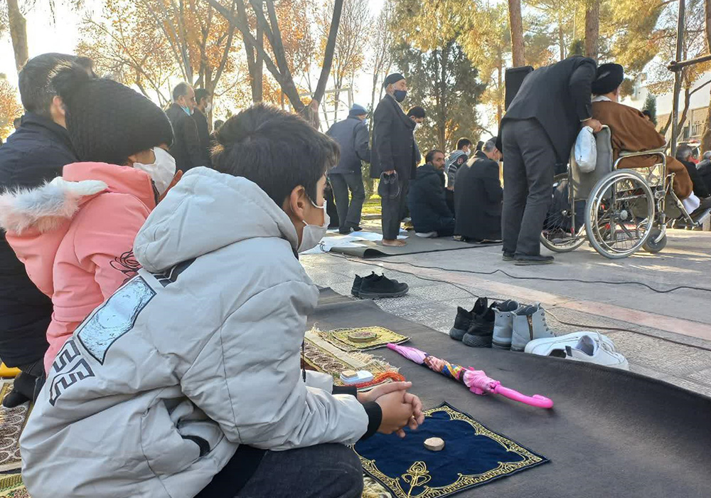 اقامه نماز باران در اصفهان + فیلم