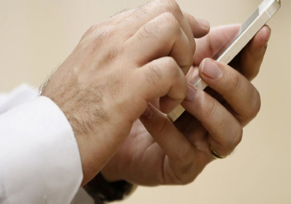 اینترنت هدیه دولت تا پایان دهه فجر تمدید شد + فیلم