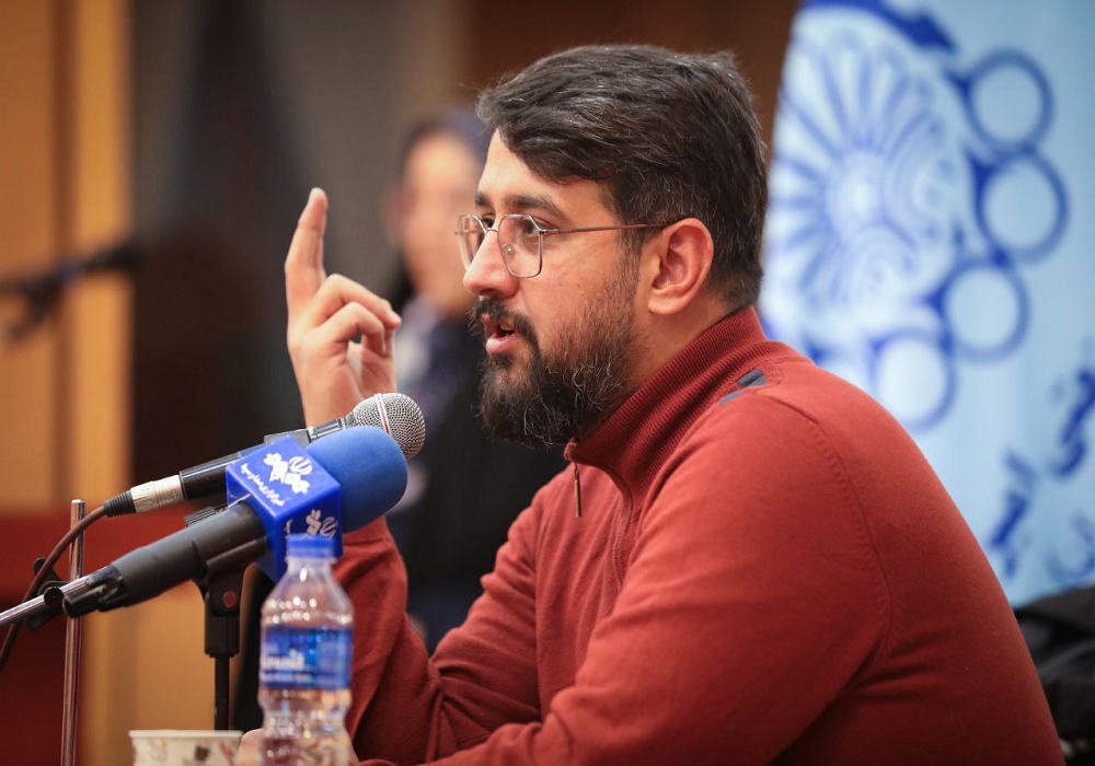 مداحی  کارگردان «احمد» در اتاق گریم + فیلم