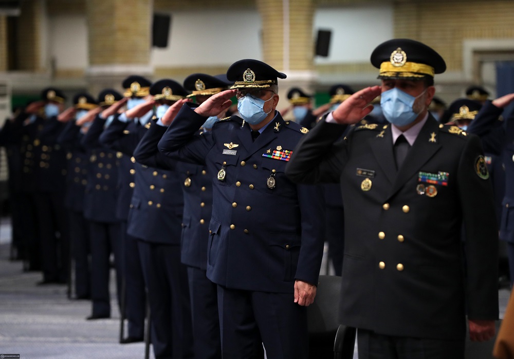 دیدار فرماندهان نیروی هوایی و پدافند هوایی ارتش با رهبر انقلاب