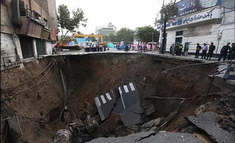 تولد فروچاله‌ها در تهران