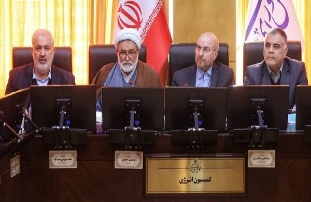 ۲۰-۳۰ میلیون لیتر سوخت در روز با دبه و بشکه قاچاق نمیشود