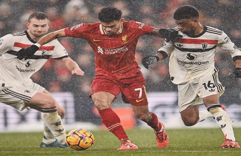 تساوی لیورپول و منچستریونایتد در برفهای آنفیلد