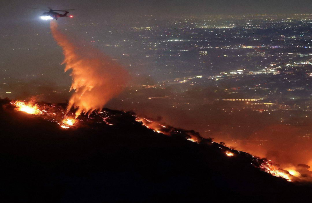 پرهزینهترین آتشسوزی تاریخ کالیفرنیا ادامه دارد