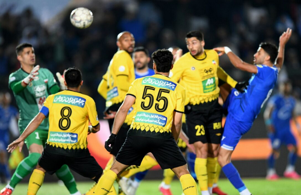 مراسم برترینهای لیگ برتر فوتبال به تعویق افتاد