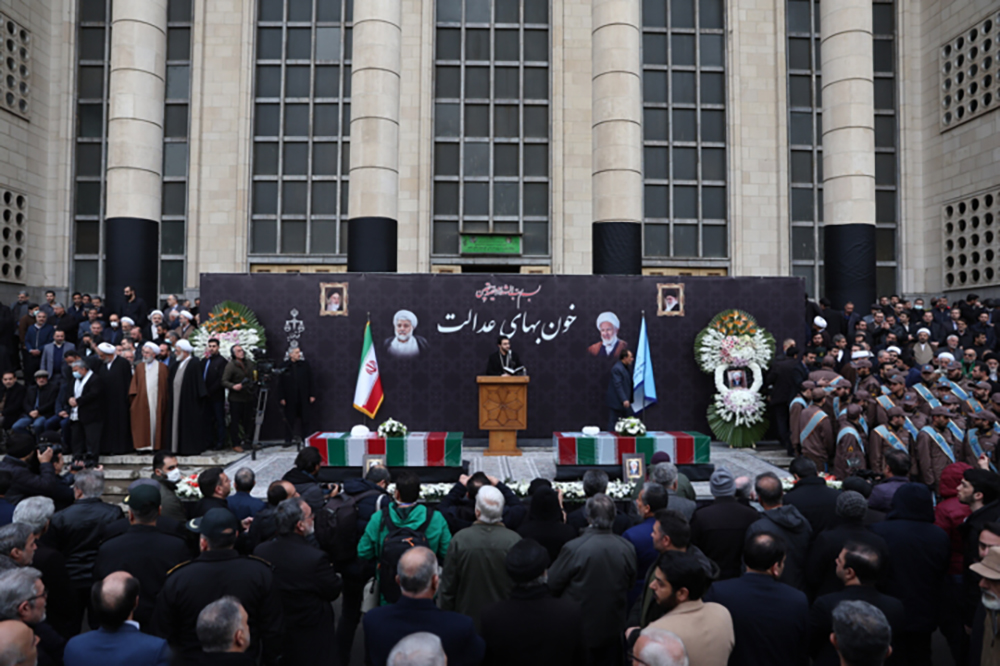 مراسم تشییع پیکر شهیدان رازینی و مقیسه برگزار شد