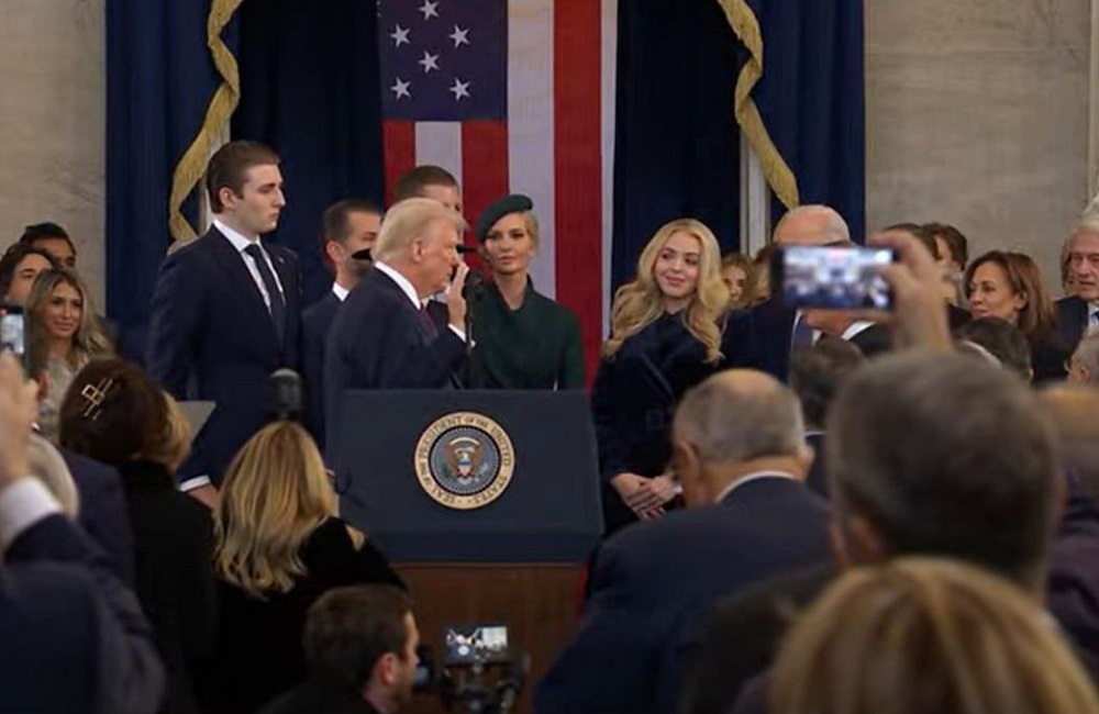 دونالد ترامپ سوگند یاد کرد و رئیسجمهور ایالات متحده آمریکا شد