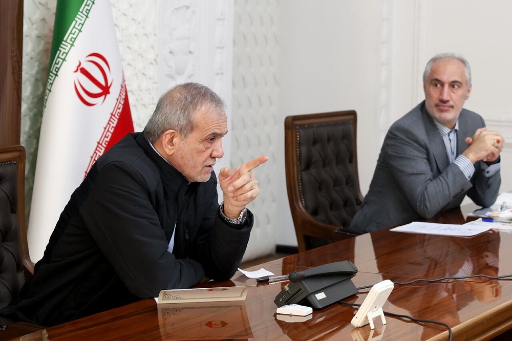 تاکید رئیس جمهور برای خرید یکجا و کلی پنلهای خورشیدی