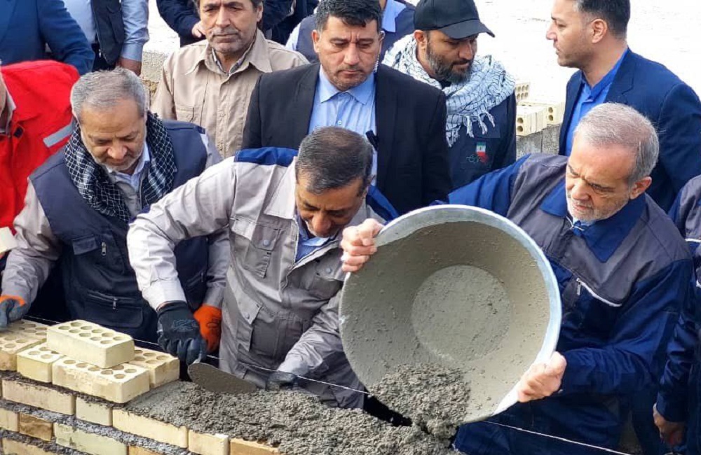 مسیر درست پزشکیان در مدرسهسازی