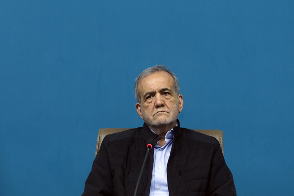 پزشکیان: تسلط سقاب اصفهانی روی راهحل ناترازی انرژی جامعتر از بقیه بود