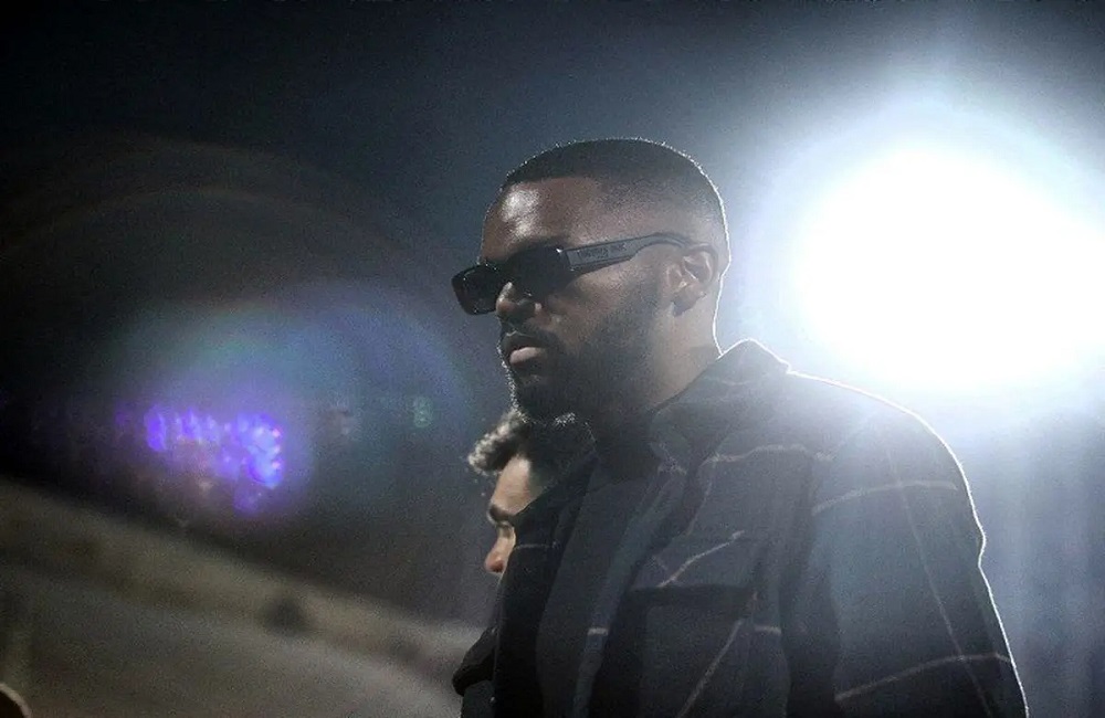 یامگا به سمیعی نوتیس داده بود