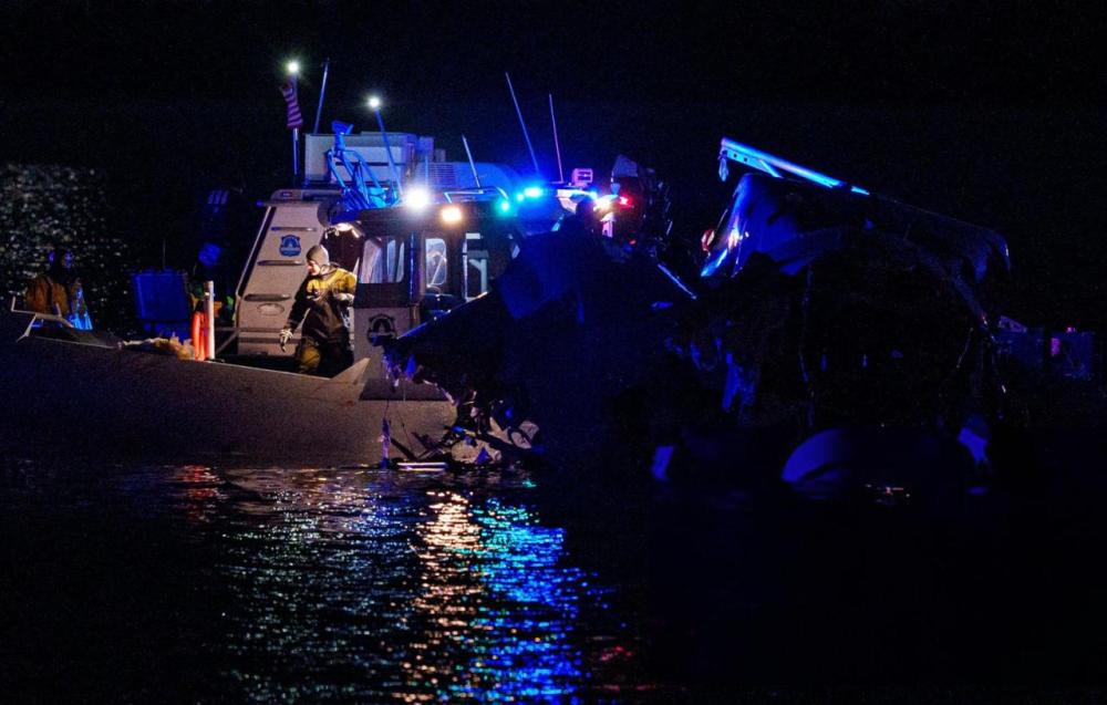 هیچ کس از حادثه واشنگتن جان سالم بهدر نبرده است