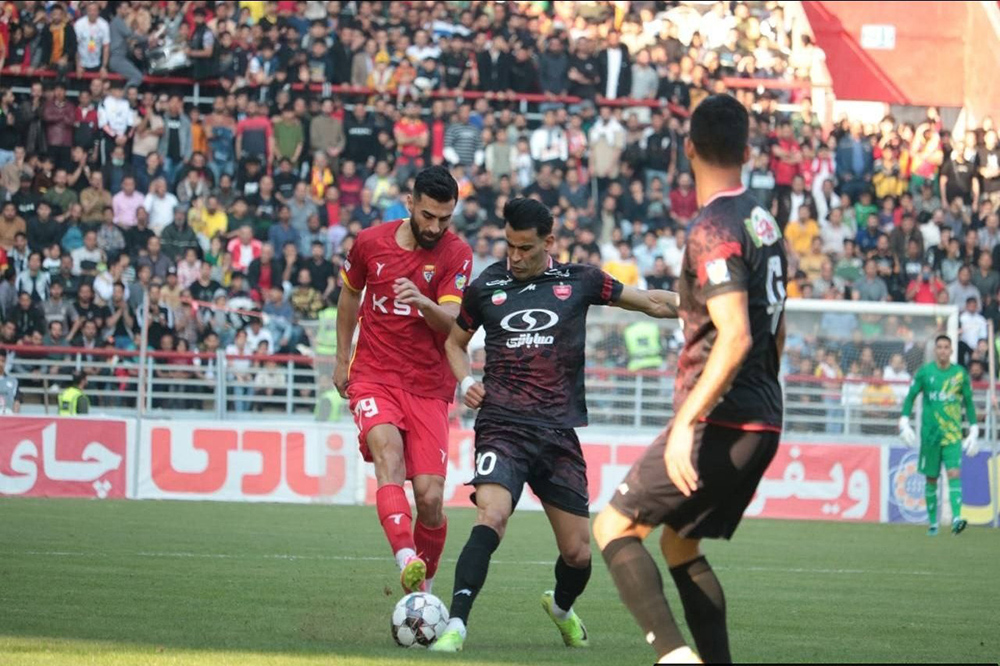 تساوی جذاب فولاد و پرسپولیس در اهواز