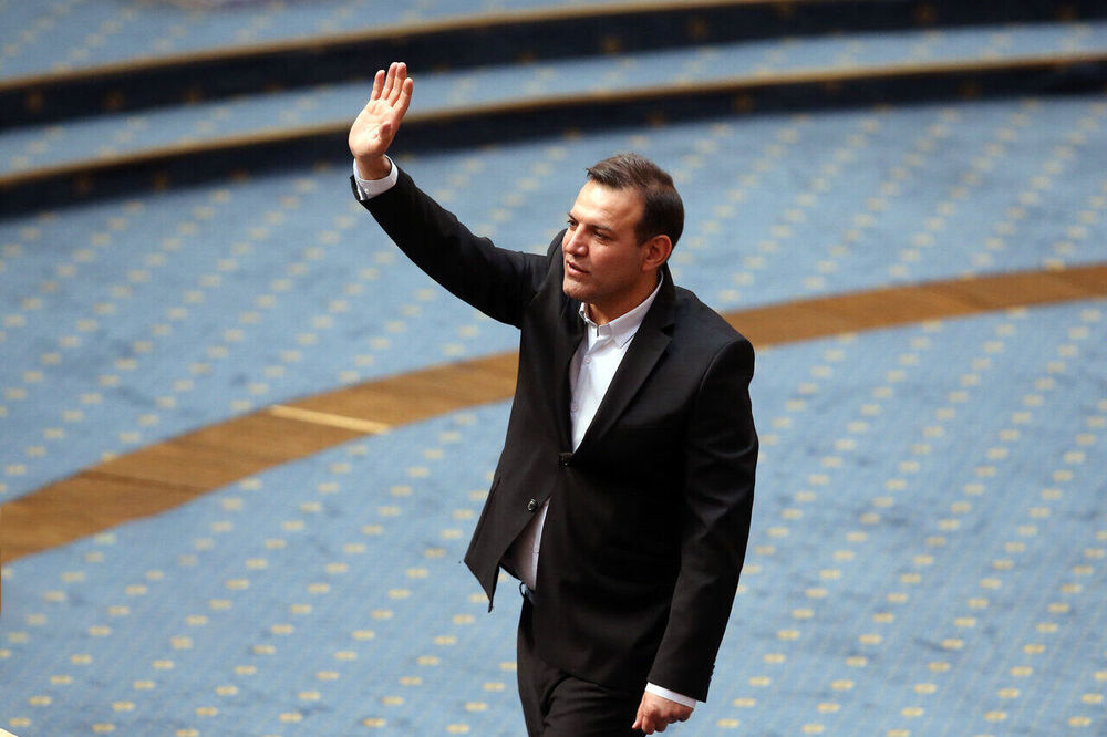 محرومیت عزیزیخادم تمام شد