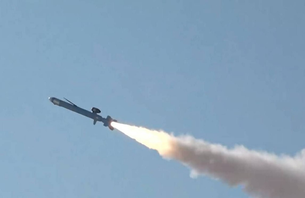 رونمایی از موشک کروز دریایی قدرِ ۳۸۰