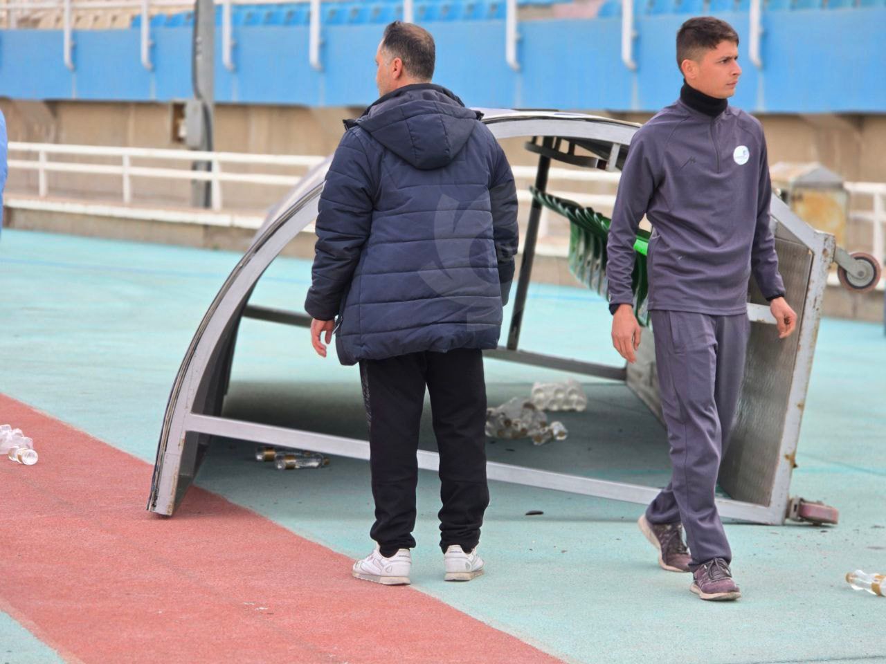 باد نیمکت شمس آذر را واژگون کرد