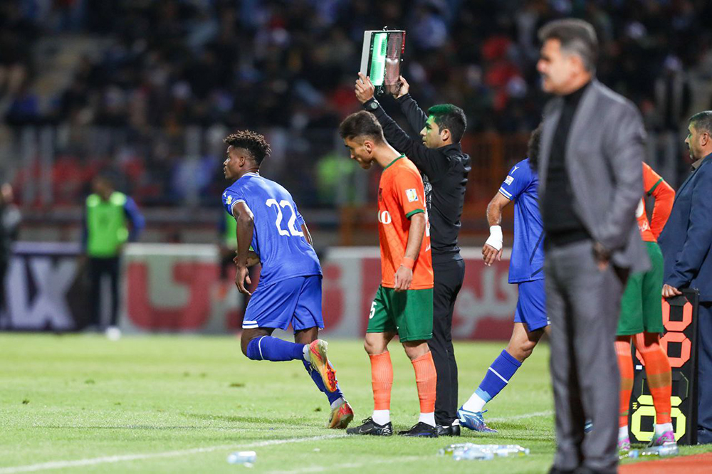 پیام اندونگ به آبیها:هنوز استقلالی هستم!