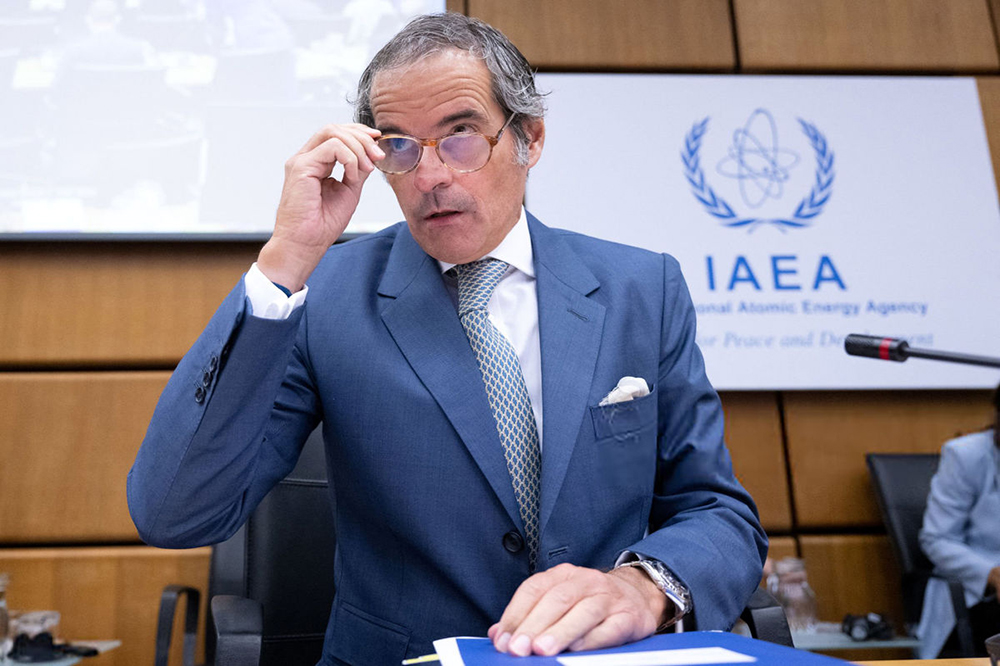 گروسی: سطح آلودگی در داخل نطنز قابل کنترل است