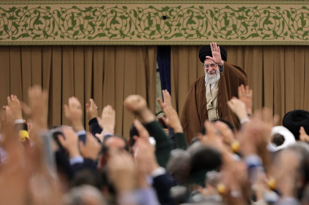 رهبر انقلاب: قدرت دفاعی ایران زبانزد است