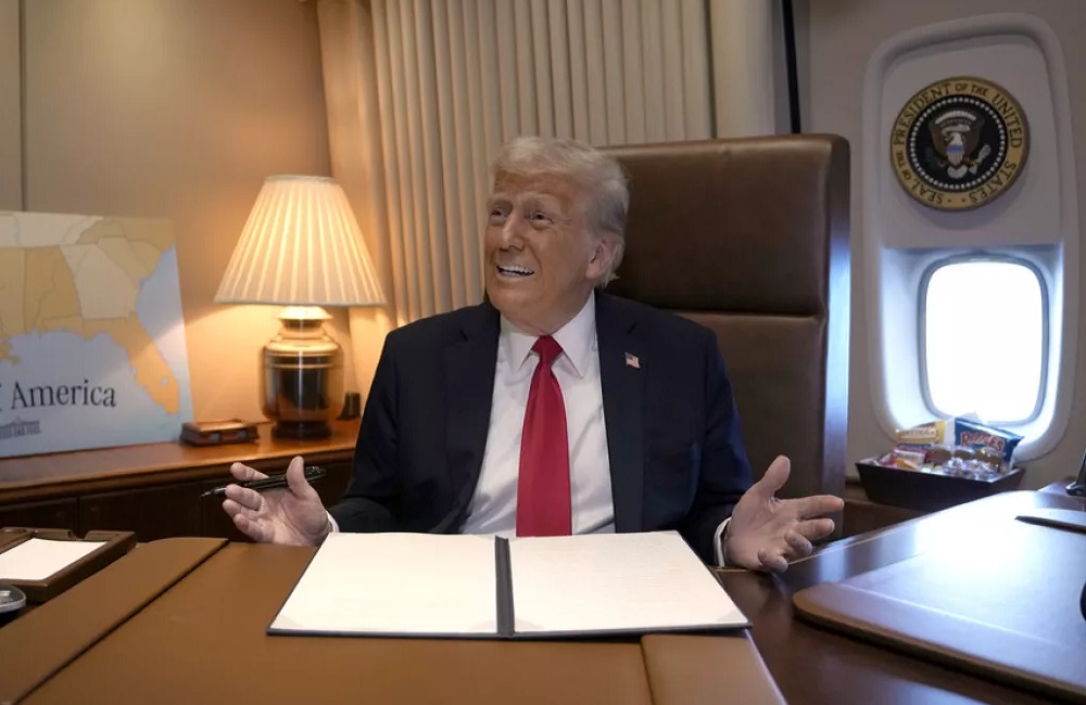 ترامپ لایحه جنجالی را تبدیل به قانون کرد
