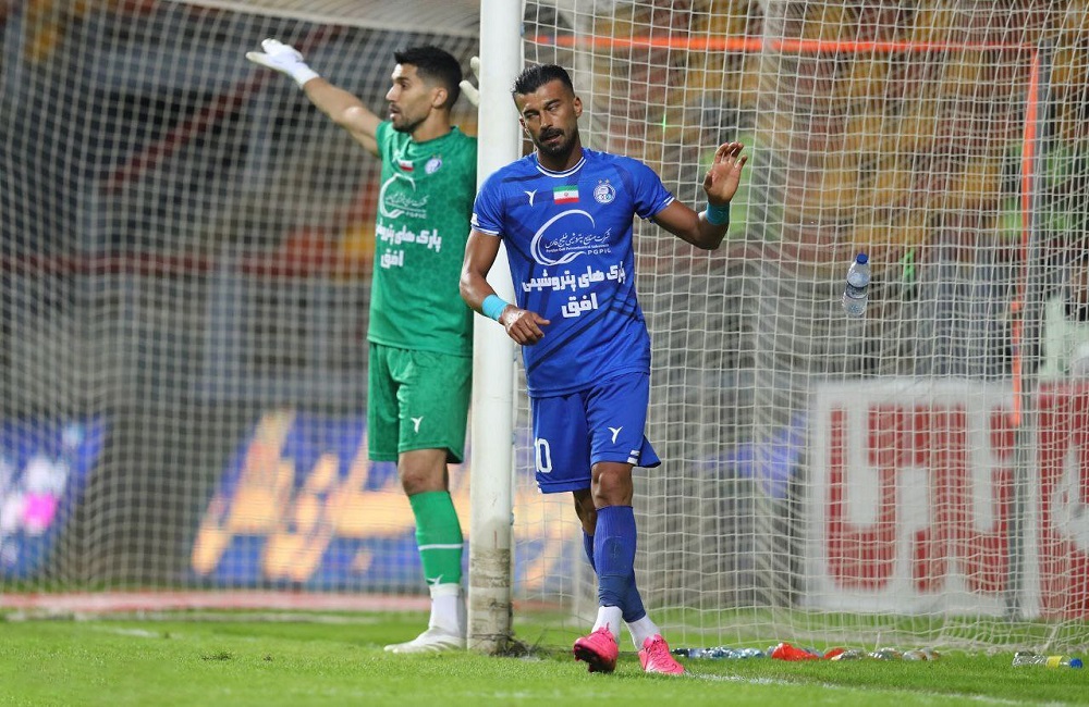 حسینی و روزبه به شبانی دست ندادند؛ رامین دعوا کرد!