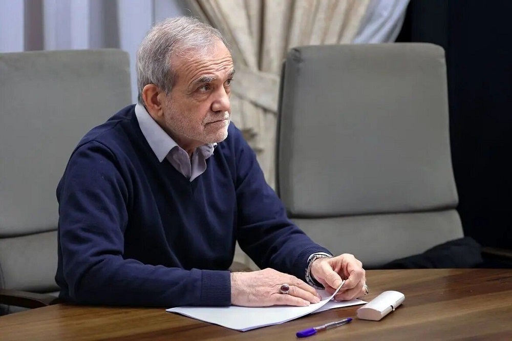 پزشکیان:کنار گذاشتن صنعت صلحآمیز هستهای را قبول نمیکنیم