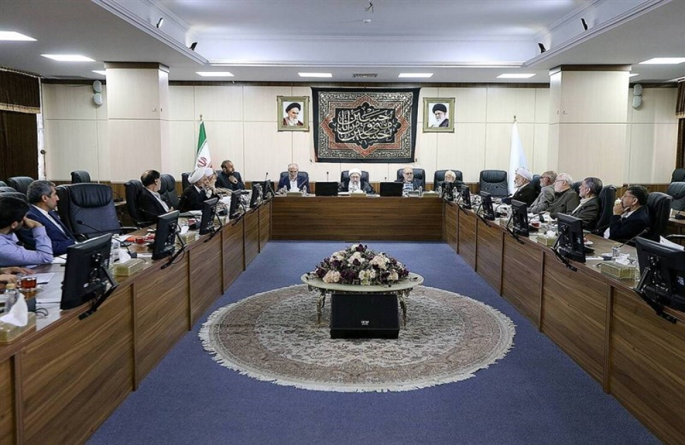 هیئت نظارت مجمع با تعویق انتخابات شوراها مخالفت کرد