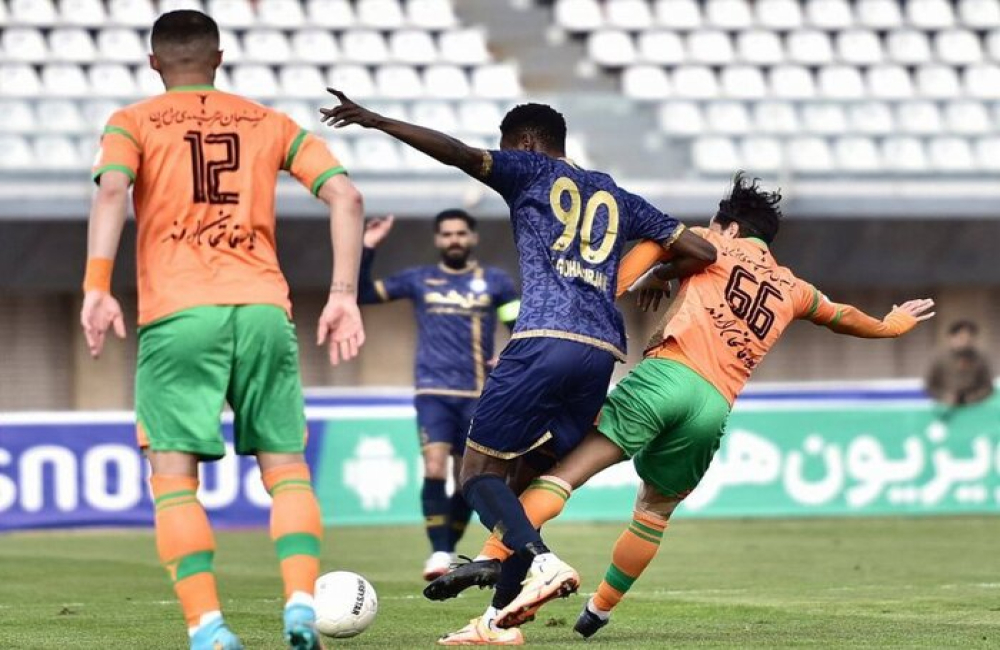 دربی کرمان بدون گل به اتمام رسید