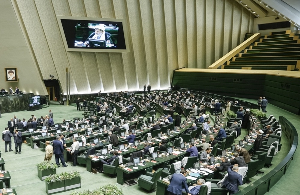 تعطیلی پنجشنبهها تصویب شد