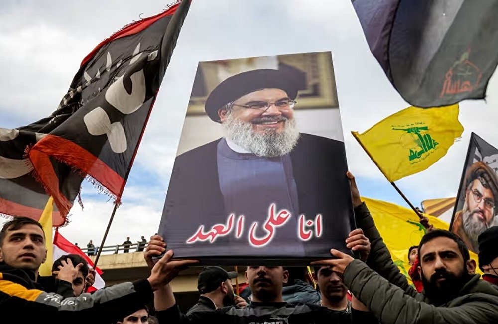 ورود مردم به محل تشییع سید حسن نصرالله