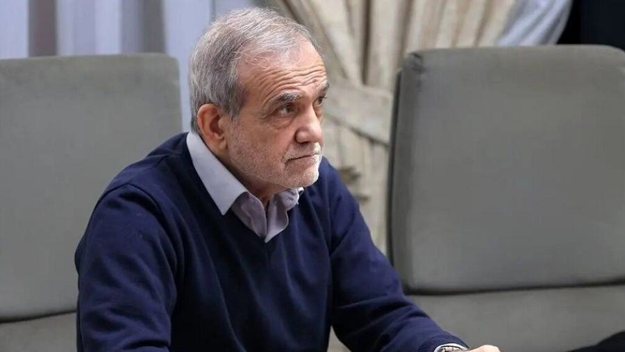 دیدار پزشکیان با خانوادههای شهدای حوادث دیماه