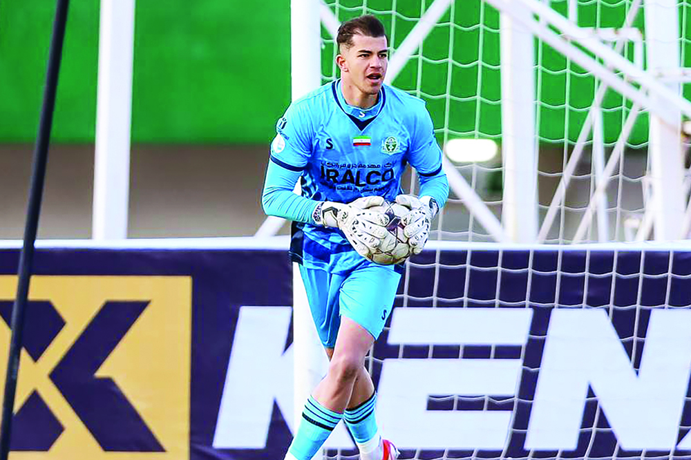 در پرسپولیس میماندم باید برای گلر دومی رقابت میکردم