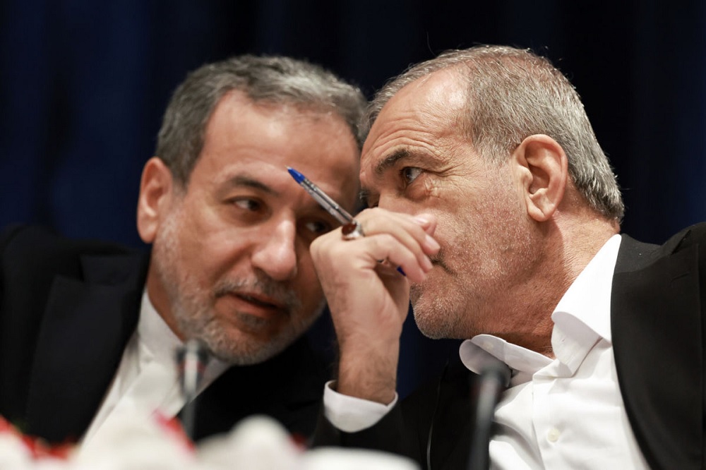 نگاهی به کلان مسئلههای سیاست خارجی ایران در ۱۴۰۴