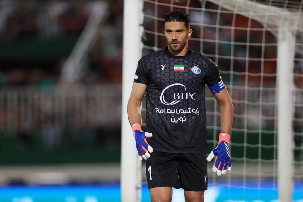 بازگشت حسینی و کریمی به استقلال بعید است