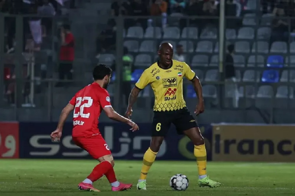 سپاهان در قائمشهر متوقف شد