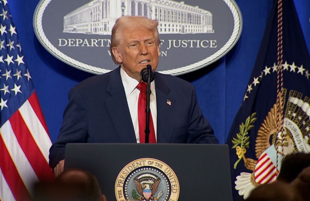 ترامپ: در حال متقاعد کردن پوتین برای آتشبس هستیم