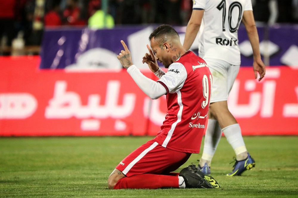 «پریرا» پنجره پرسپولیس را بست